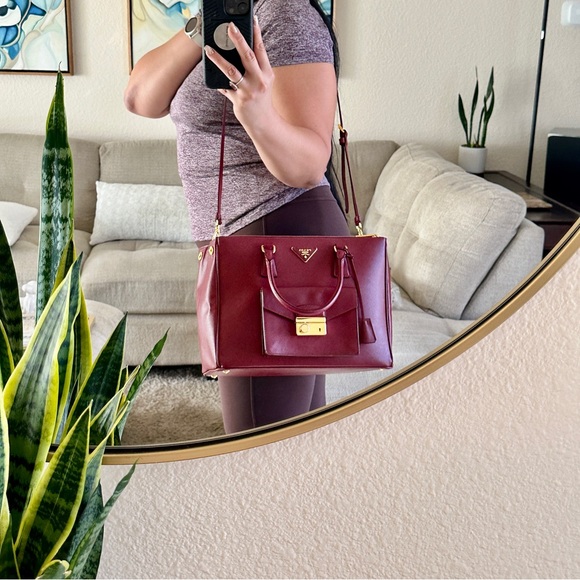PRADA GALLERIA LUX SAFFIANO 2WAY TOP HANDLE SATCHEL BURGUNDY BAG ONE OF A KIND - Picture 2 of 16